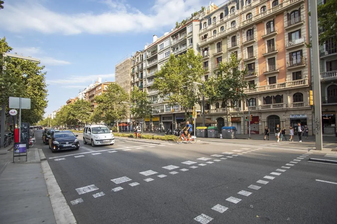 63Par1016- Sunny Apartment In Paralel Barcelona 0*,  Spanyolország