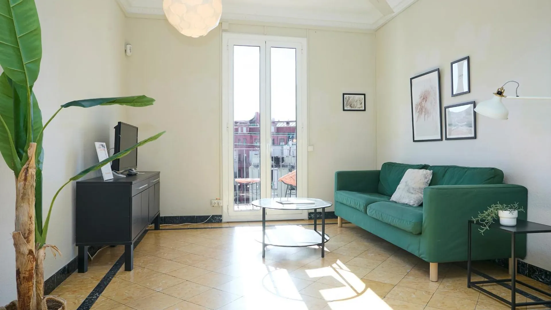 63Par1016- Sunny Apartment In Paralel Barcelona Spanyolország