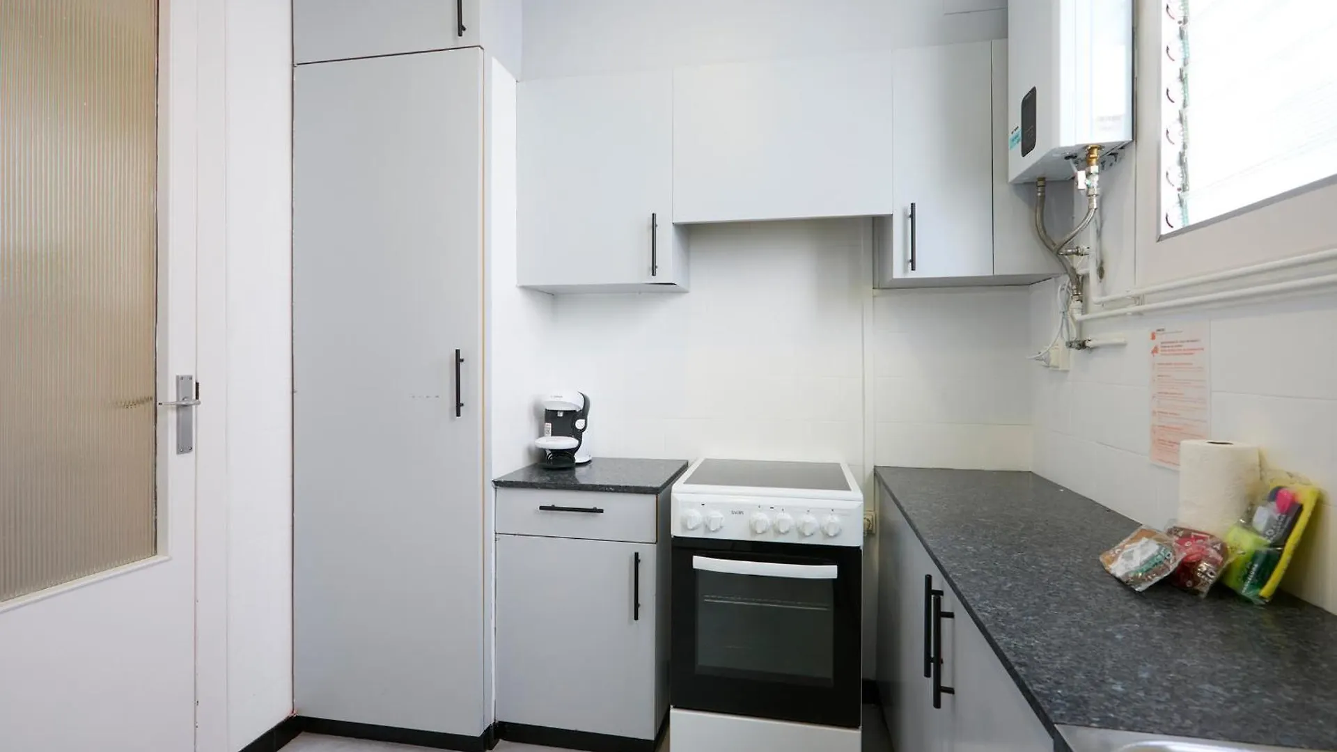 63Par1016- Sunny Apartment In Paralel Barcelona